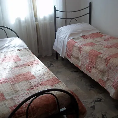 Appartamento Gronda Lagunare Apartment *